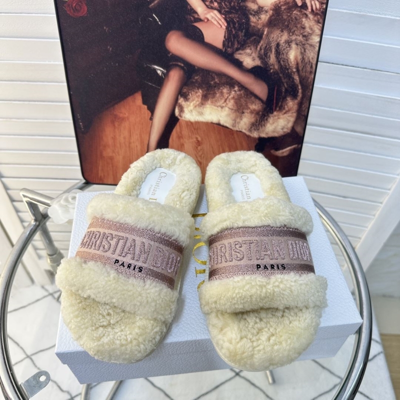 ch**an D*or slippers